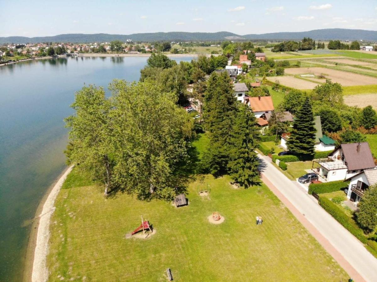 Vila Kosjenka On Lake Sabljaci Огулин Екстериор снимка