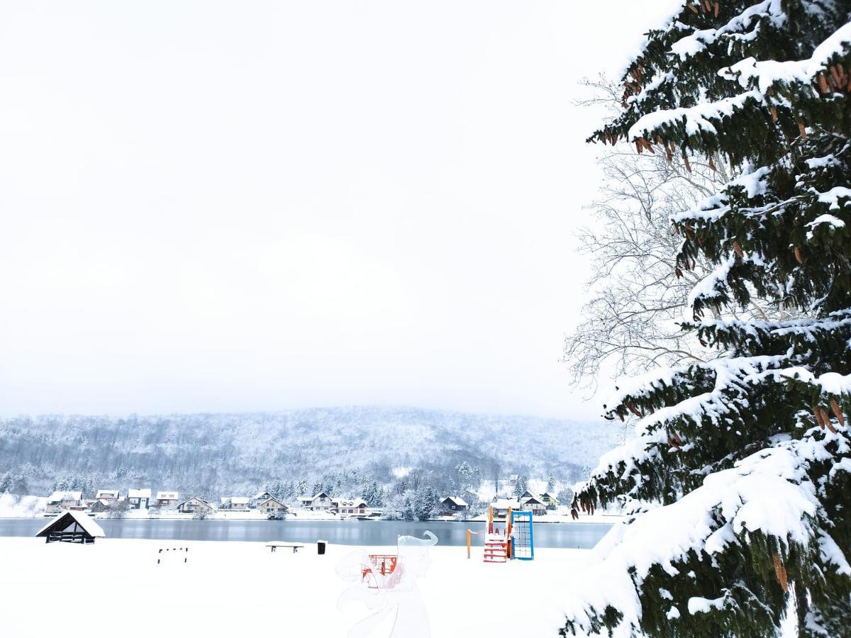 Vila Kosjenka On Lake Sabljaci Огулин Екстериор снимка